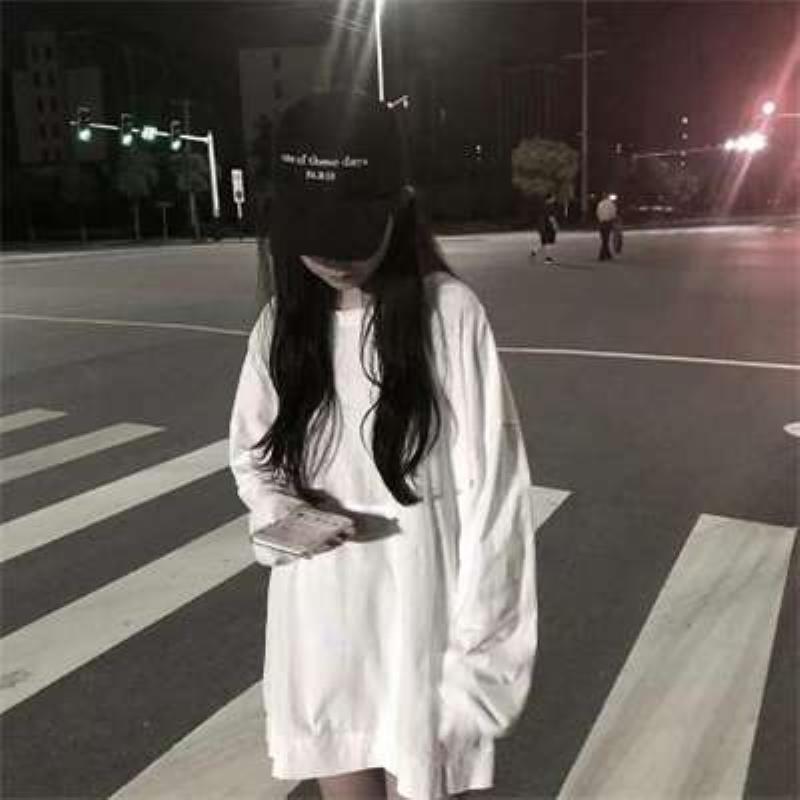 鷹潭美女陪玩游泳教練板笑槐 鷹潭美女陪玩游泳教練板笑槐