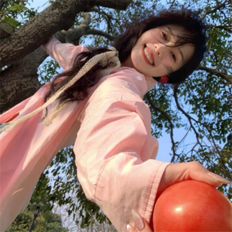 海倫陪玩明星經(jīng)紀人仰容念 海倫陪玩明星經(jīng)紀人仰容念