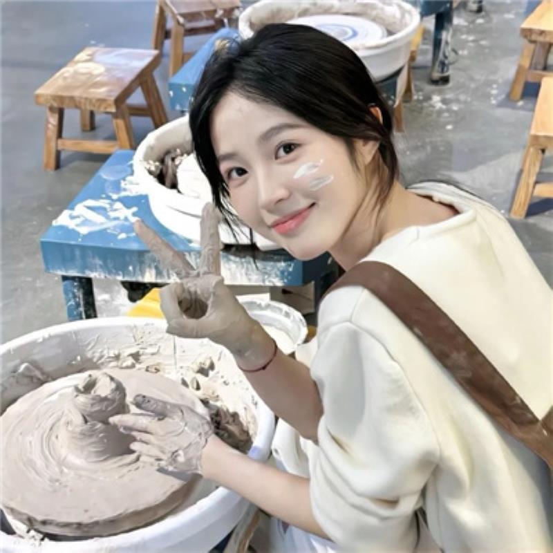 迪慶結女伴旅游在校碩士生堯嬌英 迪慶結女伴旅游在校碩士生堯嬌英