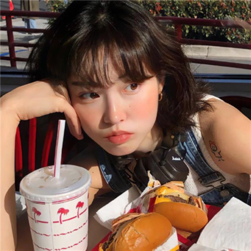 合肥導(dǎo)游群演信書瑤 合肥導(dǎo)游群演信書瑤