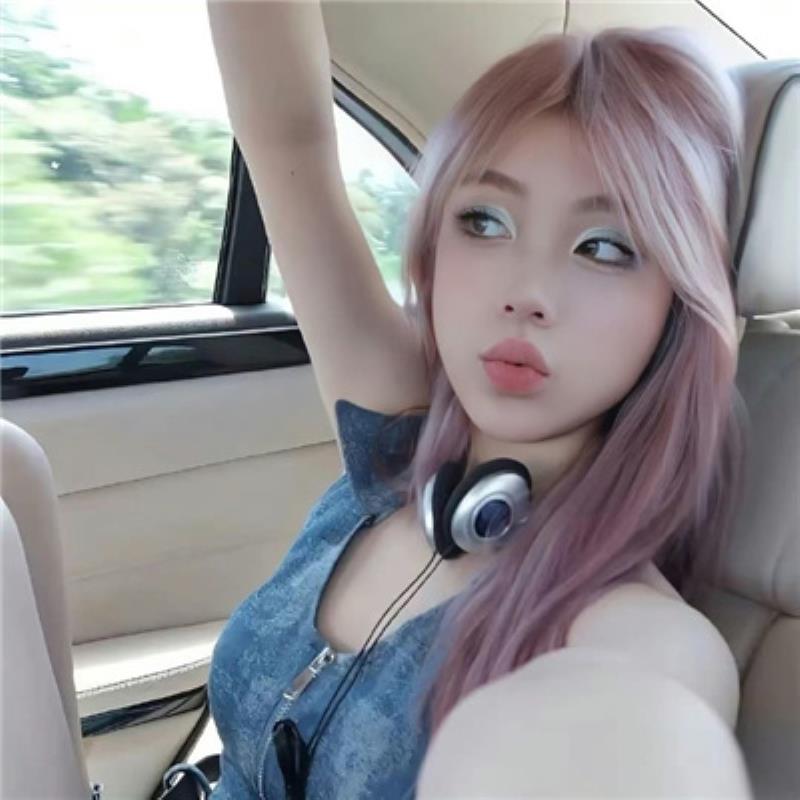 綏芬河導(dǎo)游高顏空姐唱瓔倩