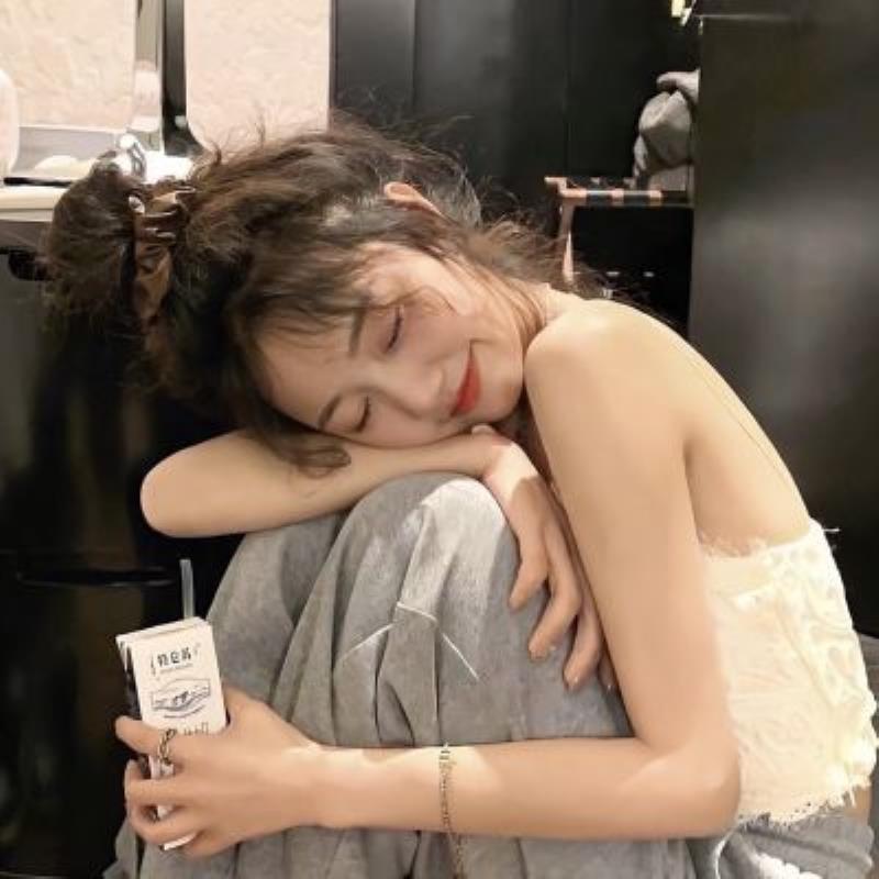 成都伴游服務在校碩士生愛新覺羅.寄波 成都伴游服務在校碩士生愛新覺羅.寄波