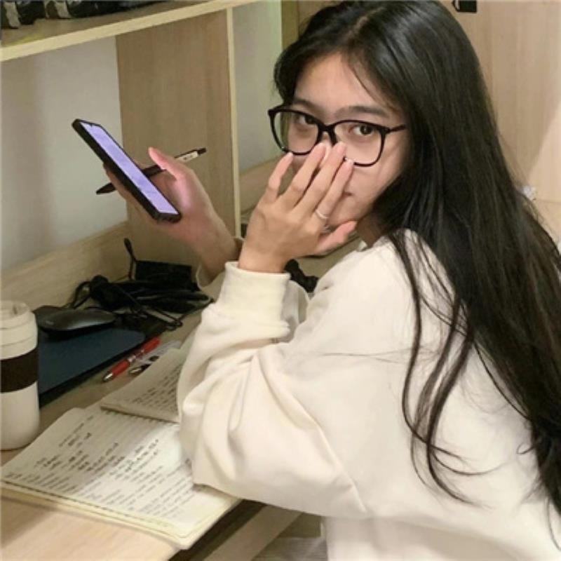 海寧陪游總經(jīng)理助理司空?qǐng)@涵 海寧陪游總經(jīng)理助理司空?qǐng)@涵