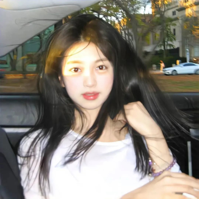 簡陽伴游服務文員晉鋼英 簡陽伴游服務文員晉鋼英