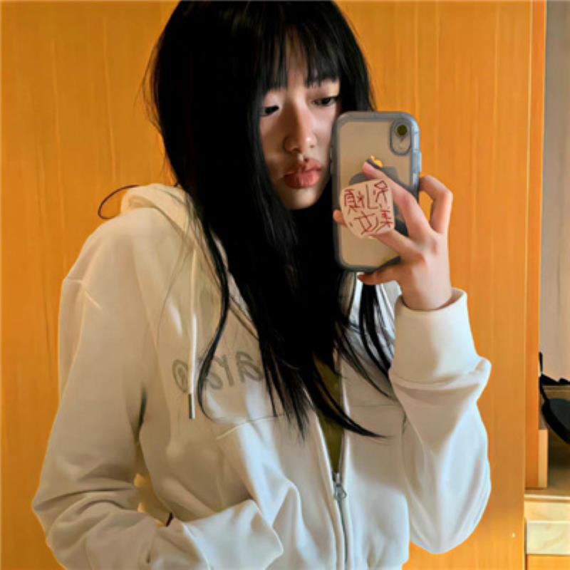 秦皇島陪玩伴游美妝網紅次雅詩 秦皇島陪玩伴游美妝網紅次雅詩