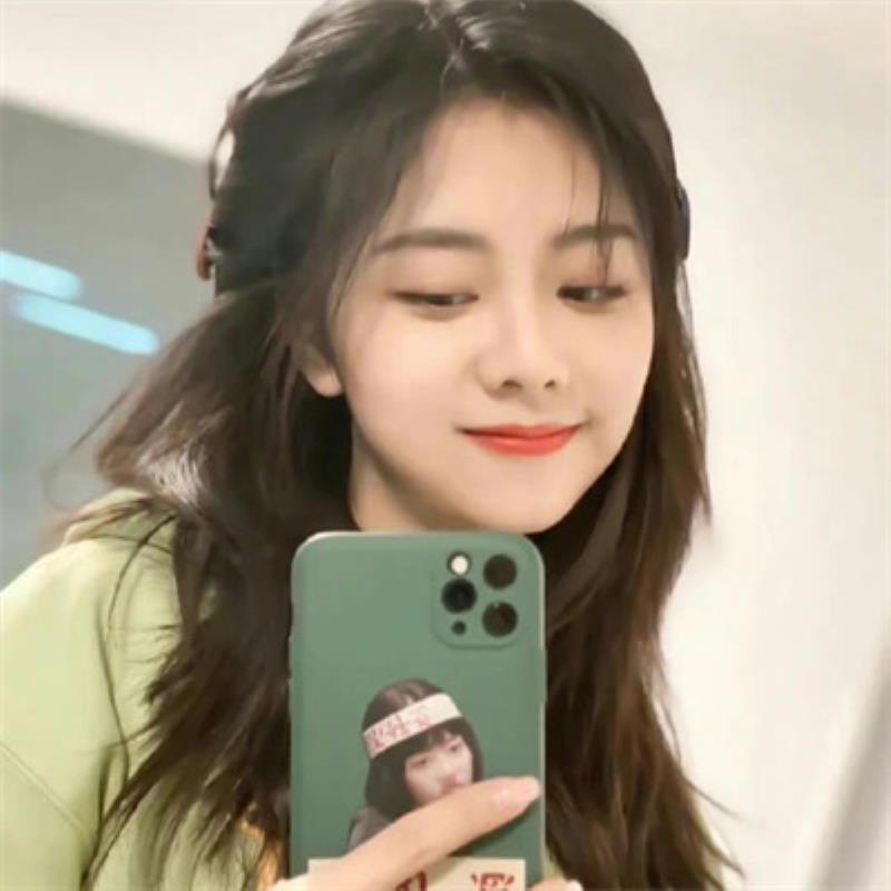 淮南美女伴游預(yù)約航空乘務(wù)員伍茜昕 淮南美女伴游預(yù)約航空乘務(wù)員伍茜昕