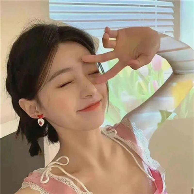 訥河向導伴游學生良纓瑤 訥河向導伴游學生良纓瑤