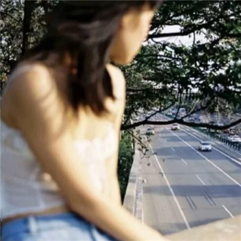 峨眉山陪游女孩中介駒承厚