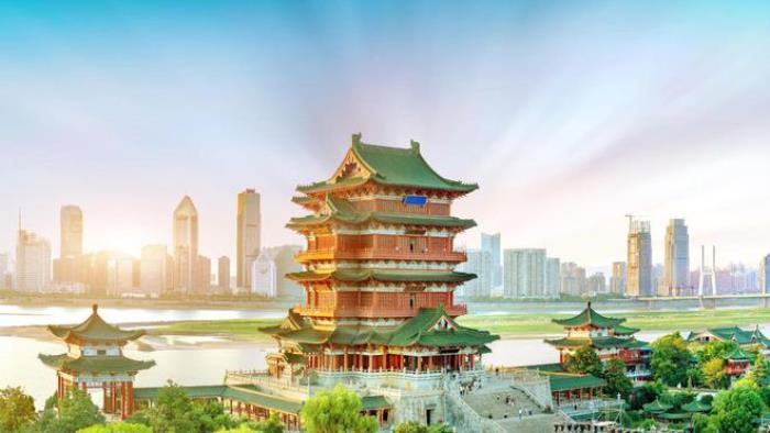 中國著名的四大名樓,迄今都已千年,而北方僅此一座!