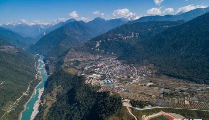 墨脫，高原明珠不再遙遠(yuǎn)，派墨線(xiàn)從此不再具有刺激、挑戰(zhàn)性