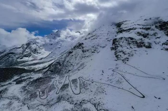 墨脫,高原明珠不再遙遠(yuǎn),派墨線(xiàn)從此不再具有刺激、挑戰(zhàn)性