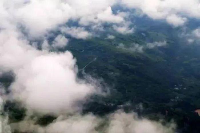 在云南世界最高橋上,看亞洲落差最大的瀑布,會有多震撼!