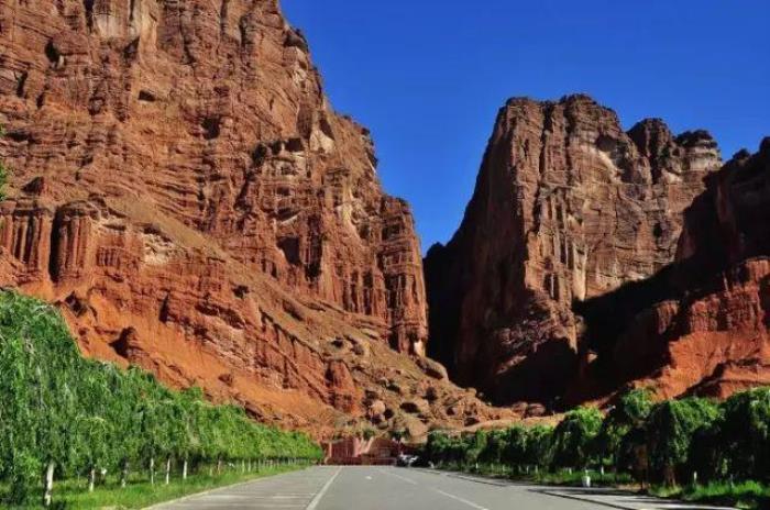 去新疆,看世界的風景 去新疆,看世界的風景