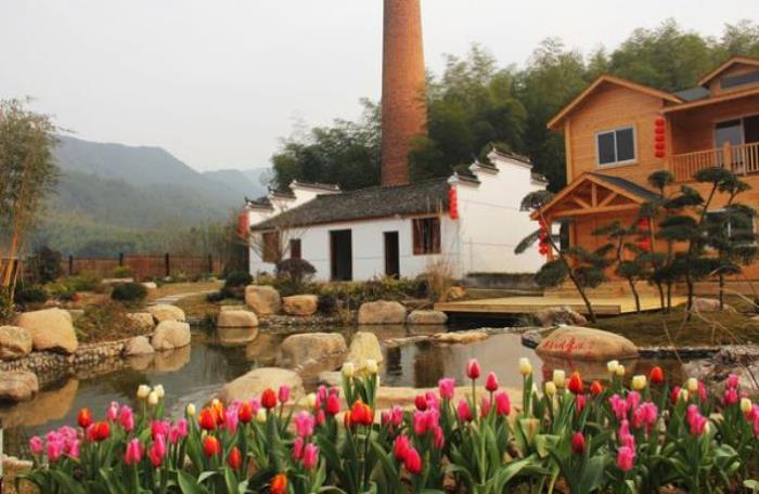 詩人小鎮(zhèn) 詩人小鎮(zhèn)