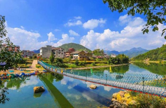 詩人小鎮(zhèn) 詩人小鎮(zhèn)