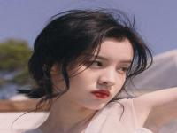 峨眉山結伴游玩攝影厙?風