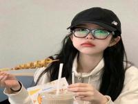 廬山陪游女孩經紀人鄒尚天